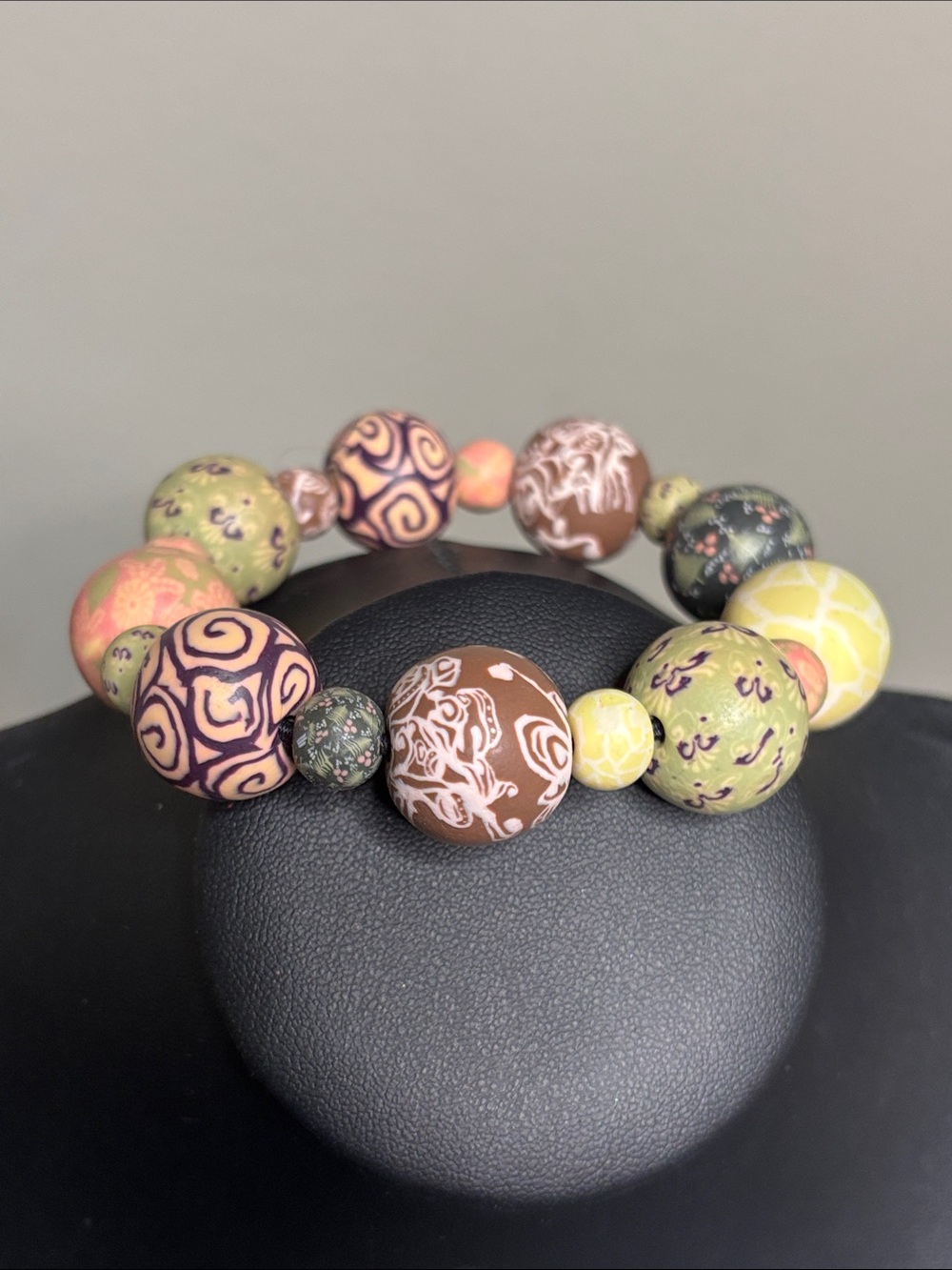Cottagecore Boho Handcrafted Multi-Color Floral Swirl Bead Stretch Bracelet